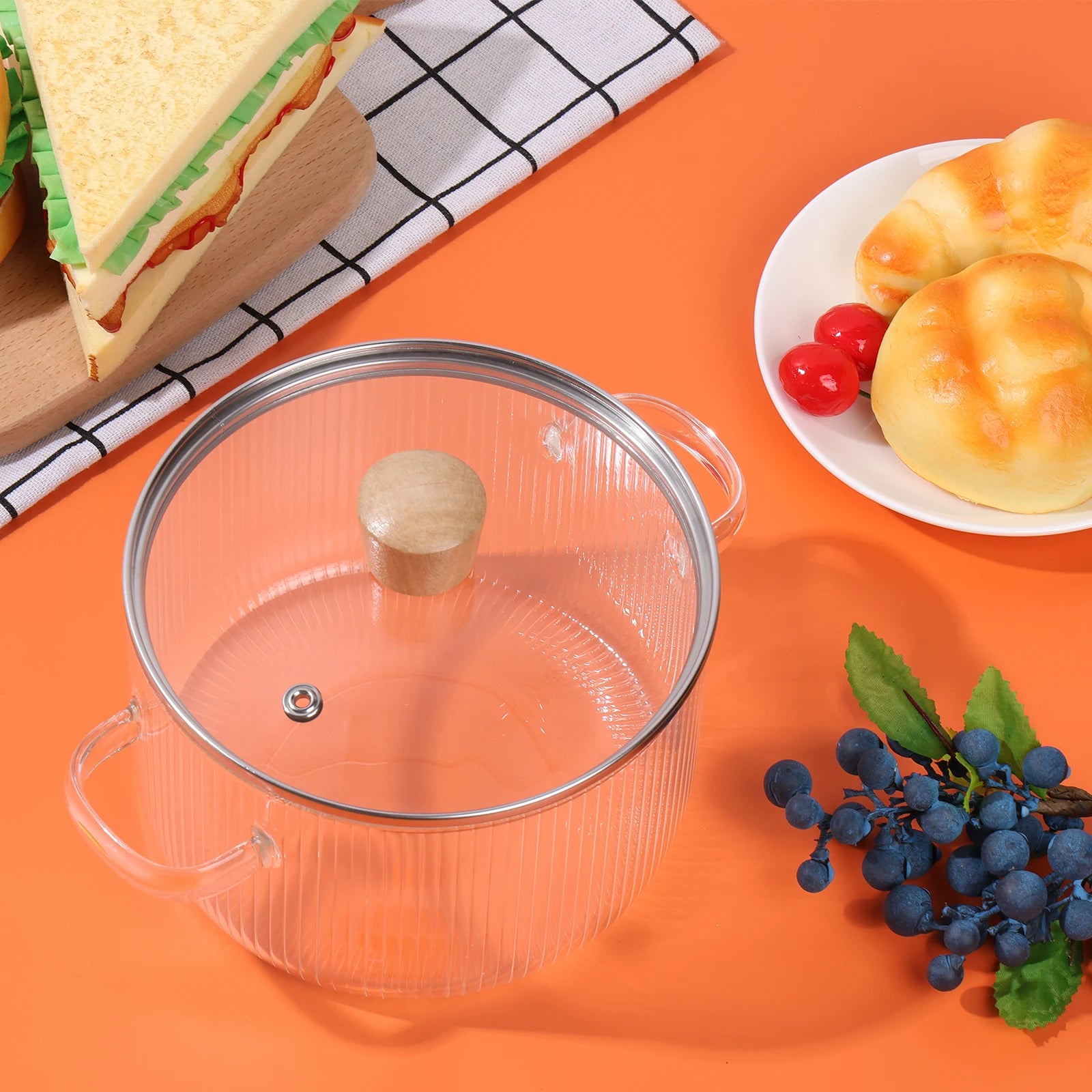 Covered Glass Cooking Pot Stovetop Pot 1.6L Heat Resistant Glass Soup Pot with Lid Handles Glass Saucepan Kitchen Cooking Tools