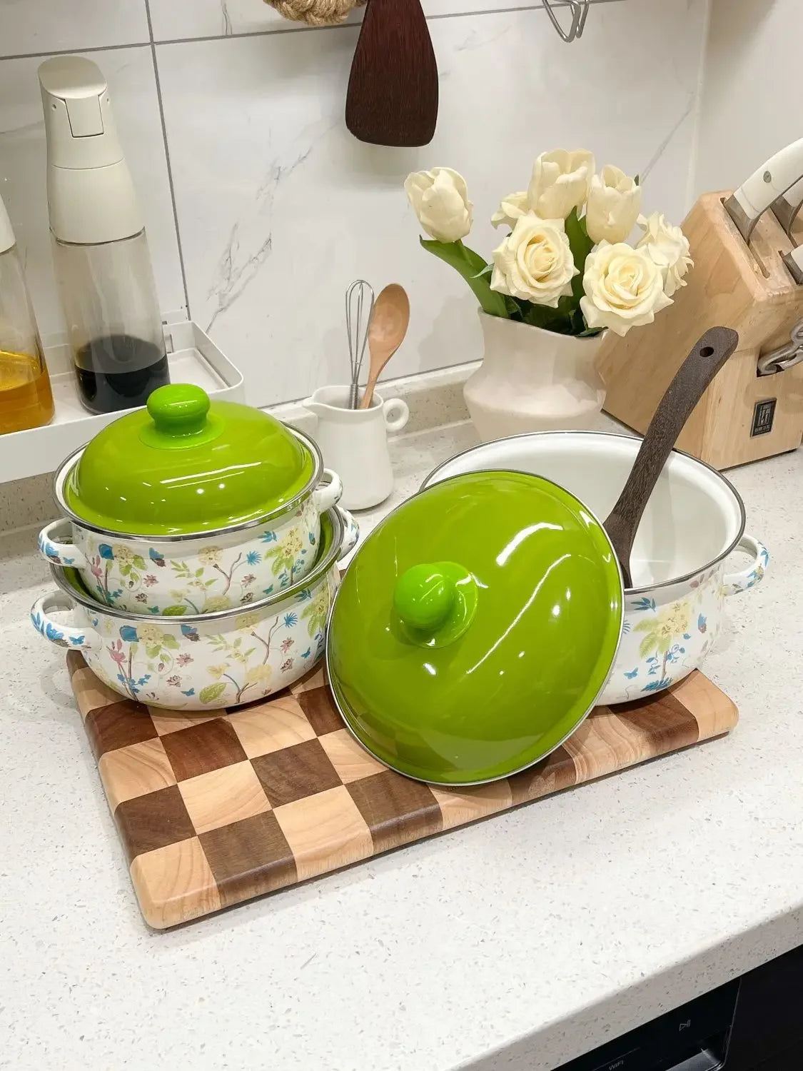 Enamel Enamel Milk Pot Thickened Saucepan Cooking Noodles Hot Milk Stew Household Kitchen Cookware