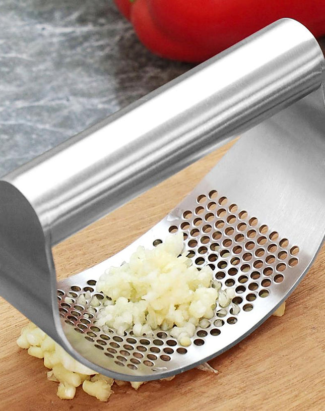 Curved Garlic Press Chopper